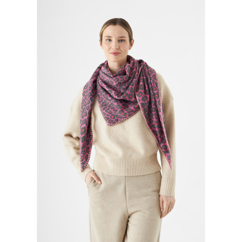 Codello Dreieckstuch Triangle-Tuch mit Leo-Fell – Bild 5