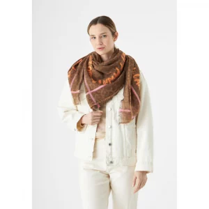 Codello Jaquard Tuch mit gewebtem Leo-Muster