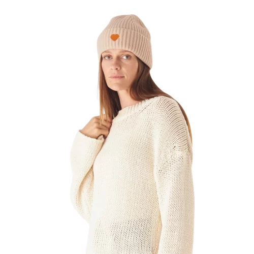 Codello Mütze mit Herz-Patch Farbe Beige